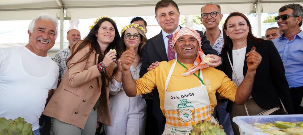 13. Alaçatı Ot Festivali  “Öz’e Dönüş” konseptiyle,  büyük bir coşkuyla başladı