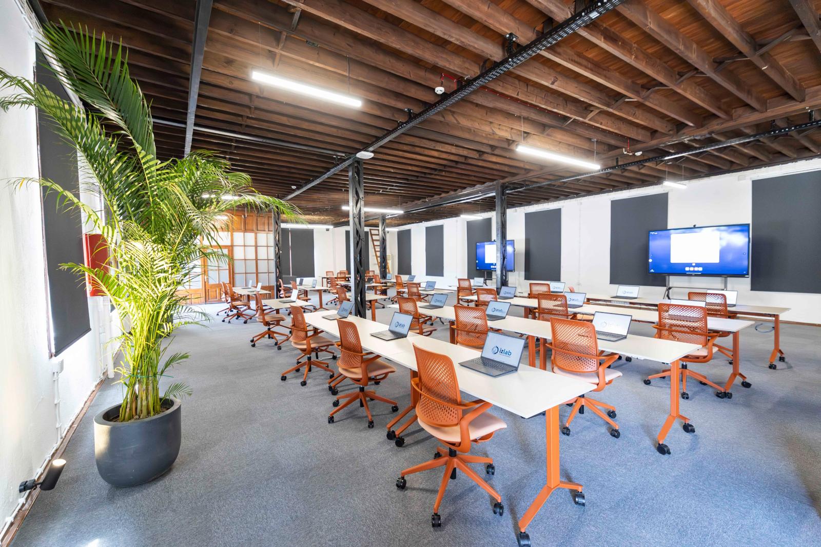 İzmir dijitalde vites yükseltti