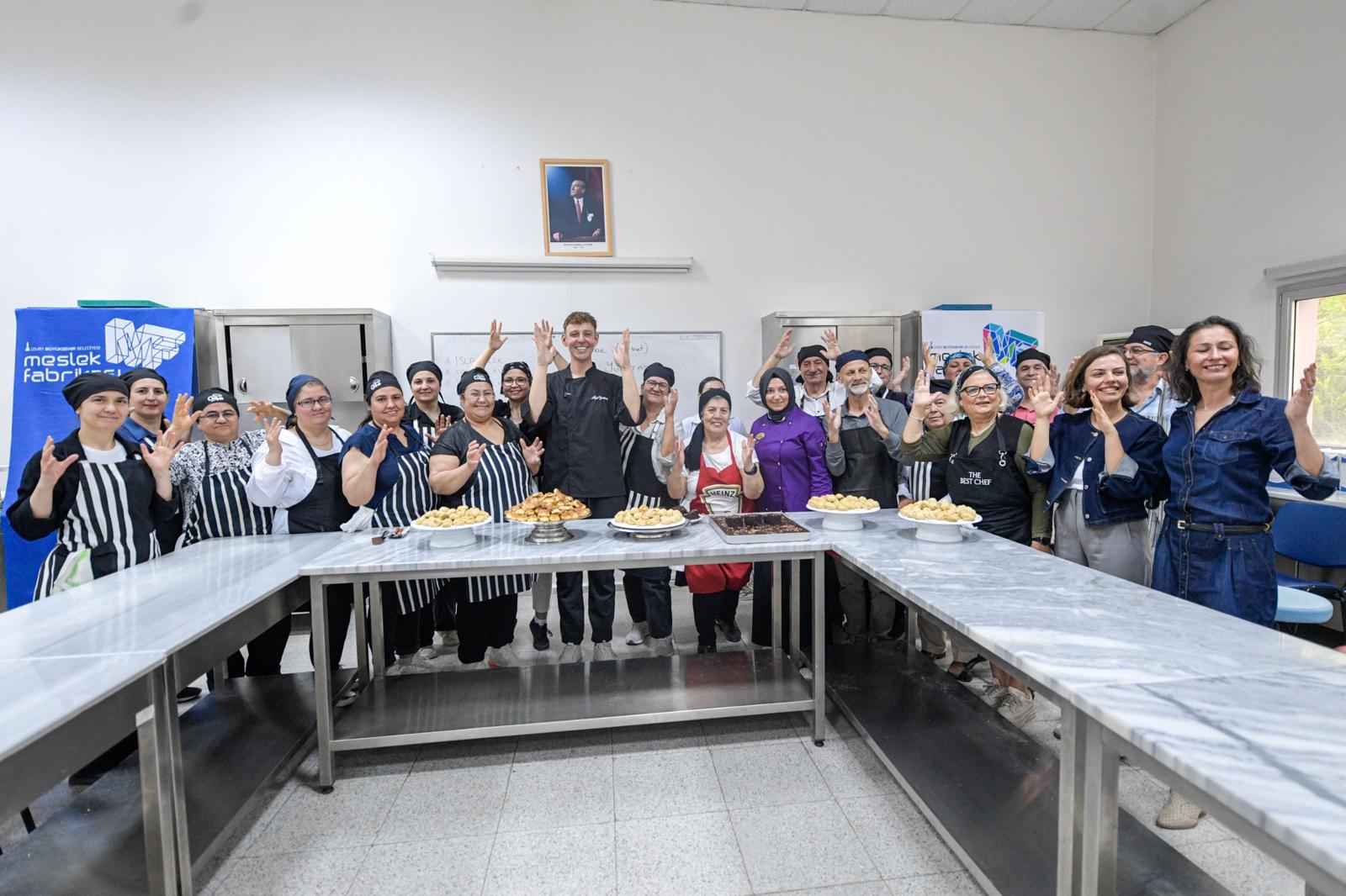 Çeşmeli Rıfat Yurttaş, İzmir Büyükşehir Belediyesi Meslek Fabrikası’nın konuğu oldu