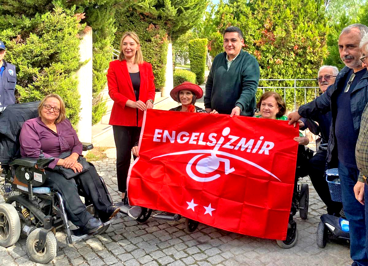 Büyükşehir’den Çeşme Belediyesi'ne “Kırmızı Bayrak”