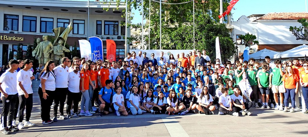 17. Yarımada Spor Oyunları Çeşme'de başladı