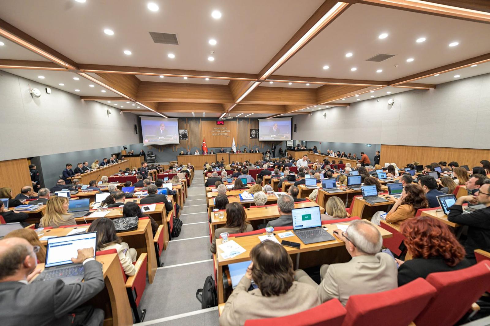 Büyükşehir ve ESHOT 2025 faaliyet raporu kabul edildi