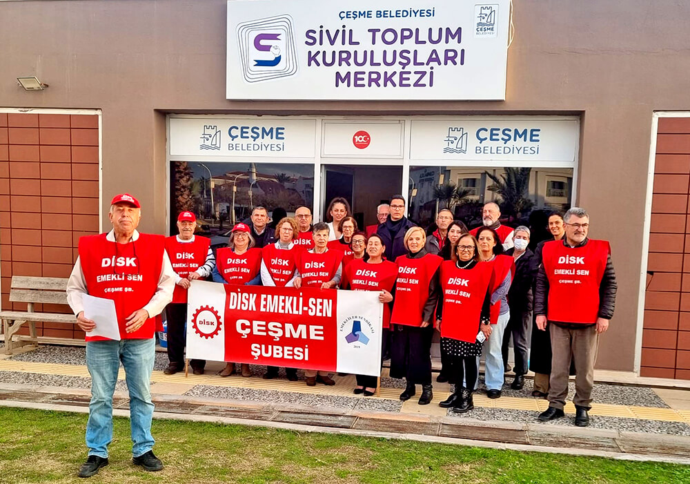 Emekliler Onurlu Bir Yaşam Talep Ediyor