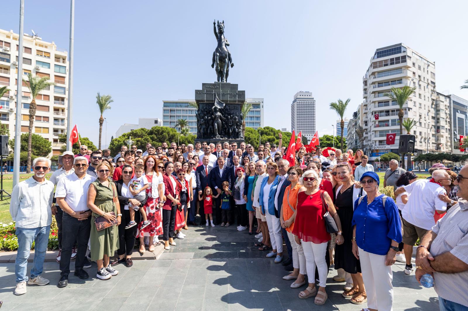 Başkan Tugay: Bölmeye çalışanlara inat daha fazla birlikte olacağız