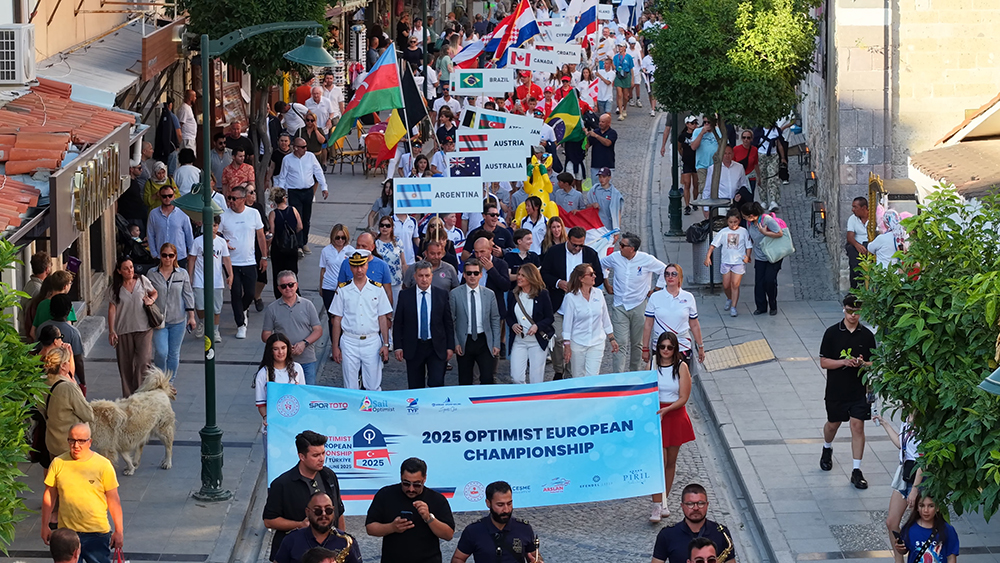 2025 Optimist Avrupa Şampiyonası Açılış Töreni Çeşme’de Gerçekleştirildi