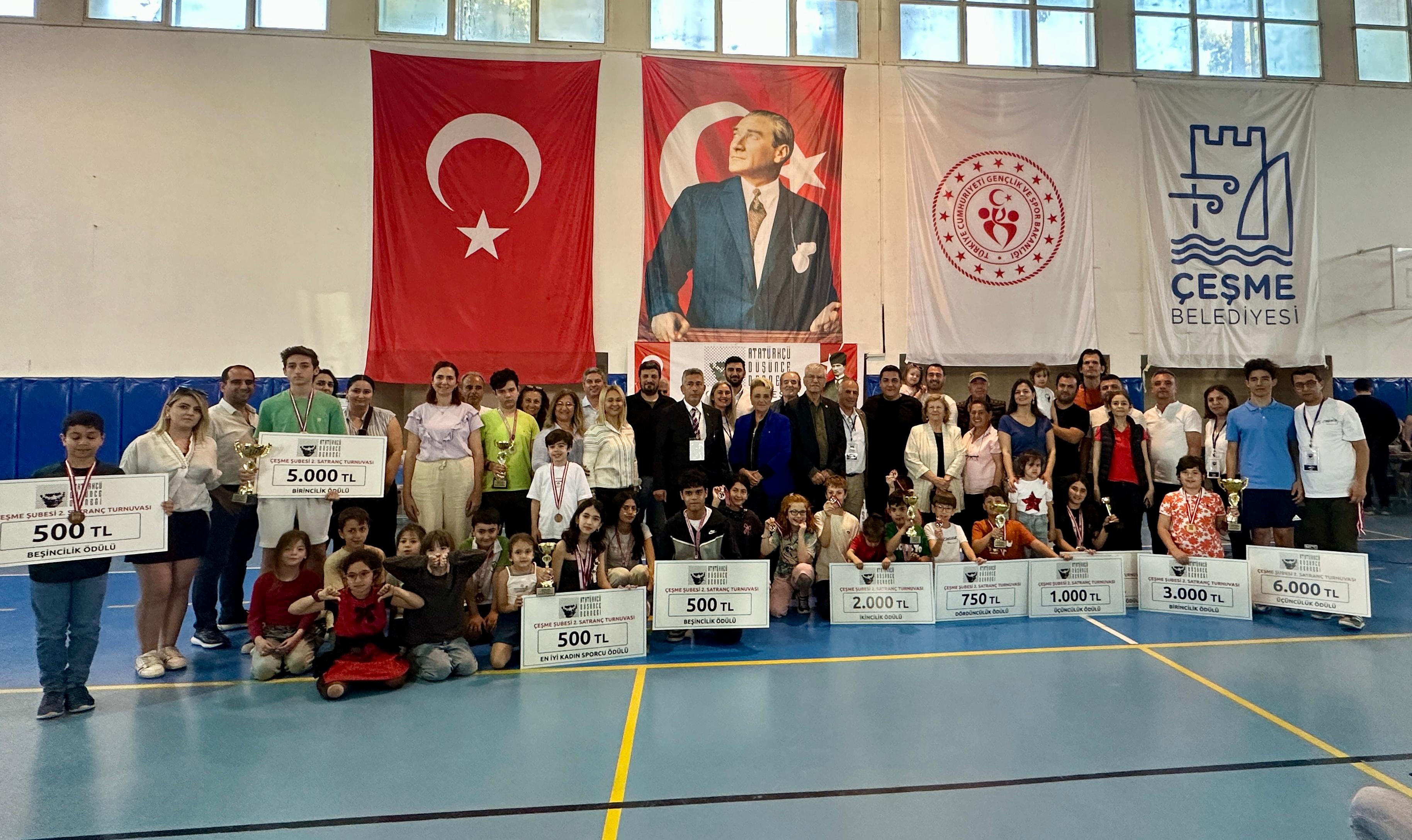Çeşme ADD’nin 2. Satranç Turnuvası Ödül Töreniyle Tamamlandı