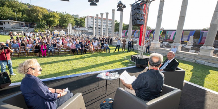 7.Uluslararası İzmir Edebiyat Festivali başladı