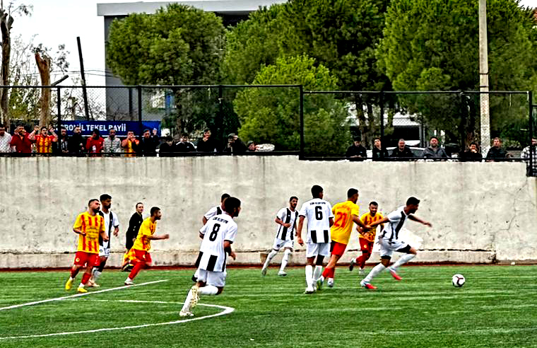 10 Kişi Kalan Çeşme Belediyespor, Zorlu Deplasmandan 1 Puanla Döndü  