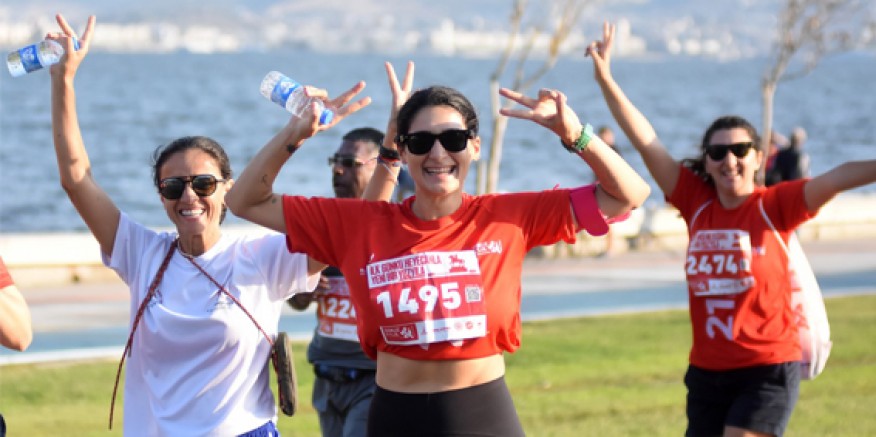 9 Eylül İzmir Yarı Maratonu’nda kurtuluş coşkusu