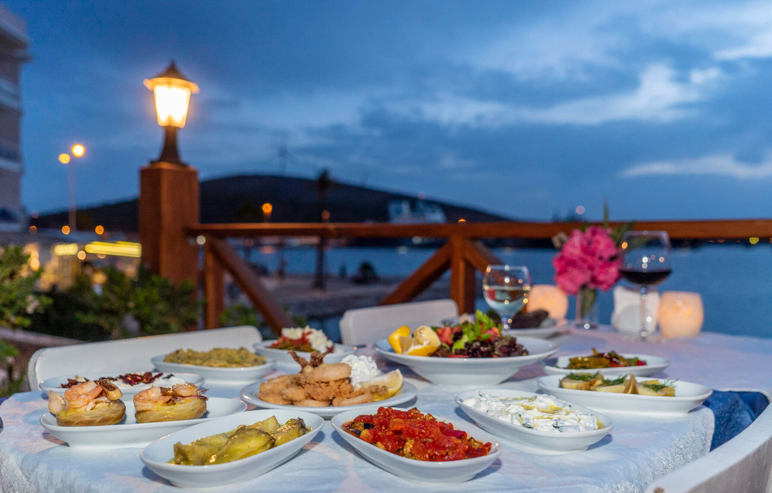 ÇEŞTUR İşletmeleri Çeşme’nin Lezzet Noktası Olmaya Devam Ediyor 