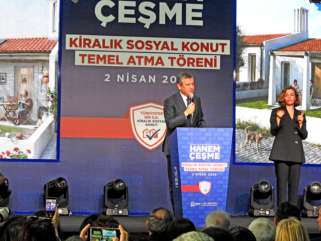   Özgür Özel, “Çeşme’den Türkiye’ye örnek bir model çıkıyor”