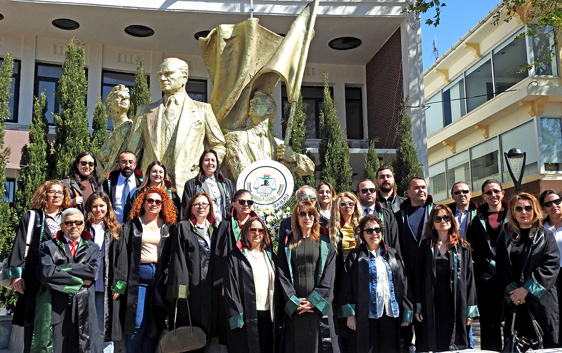 Çeşme’de Avukatlar Günü’nde birlik ve dayanışma mesajı