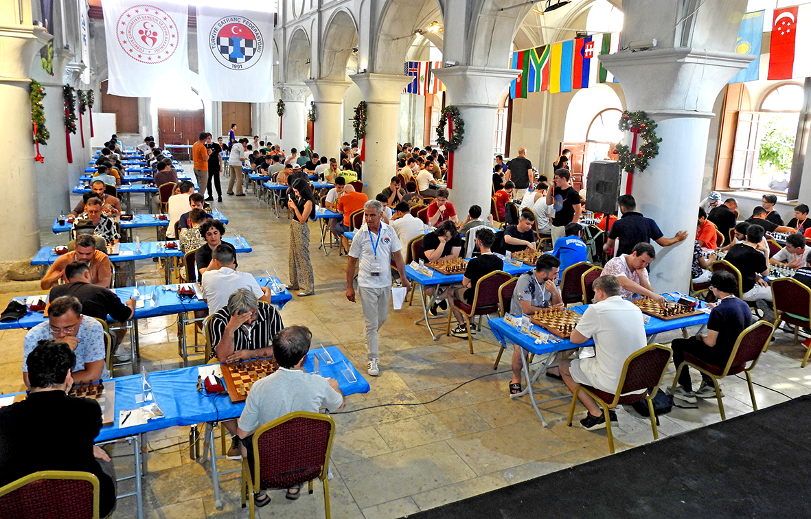 Dünya Satranç Ustaları Çeşme’de Buluşuyor: 11. Çeşme Open Başlıyor