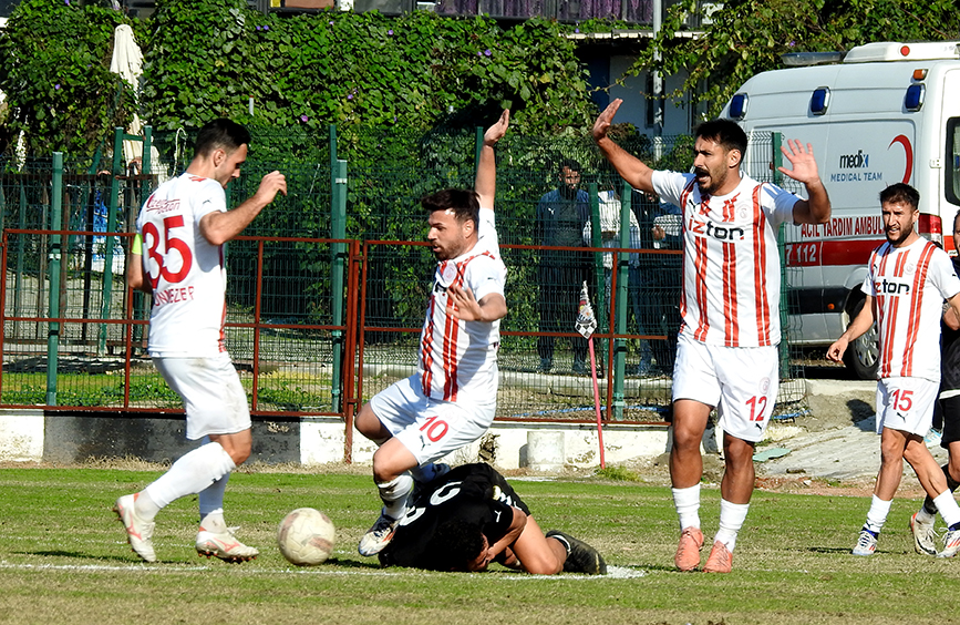 Çeşme Belediyespor ve Torbalıspor oyuncularına ceza yağdı