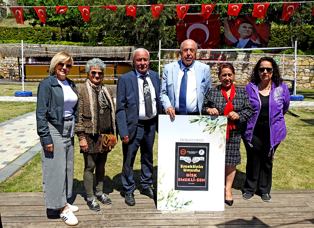 Dev Emekli-Sen Çeşme Şubesi Dayanışma Kahvaltısı Düzenliyor