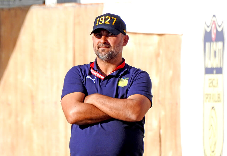 İmren Alaçatıspor Teknik Direktörü Kara: 