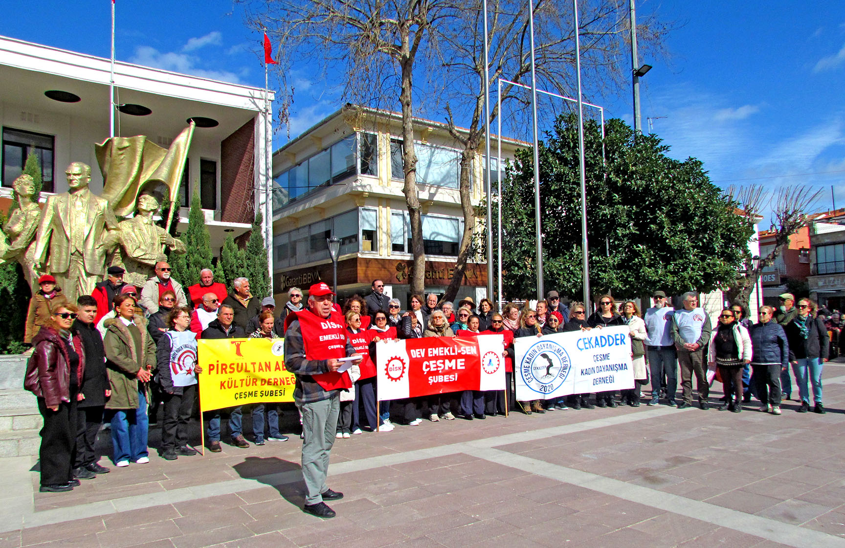 Çeşme’de STK’lardan “Maarifin Kalbinde Ramazan” Genelgesine Tepki