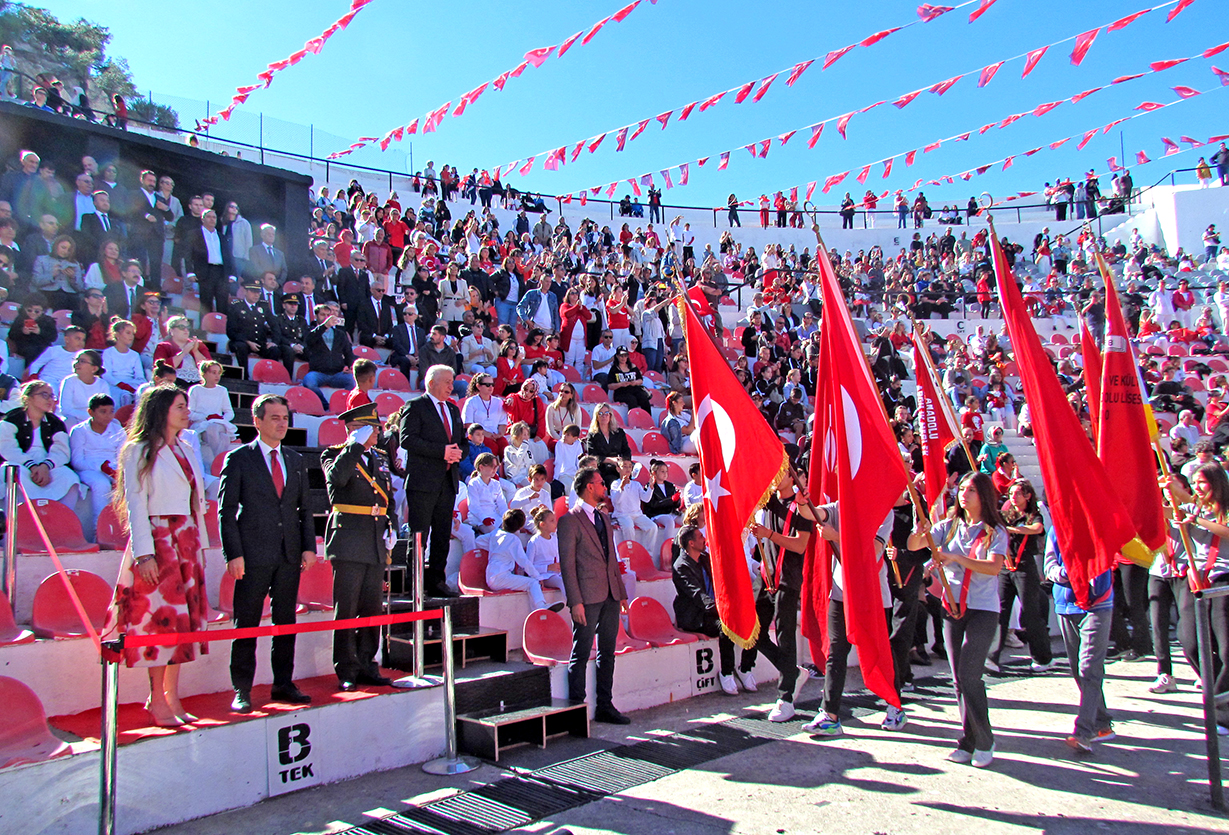 Lâl Denizli: Cumhuriyet, özgürlüğün ve eşitliğin adıdır