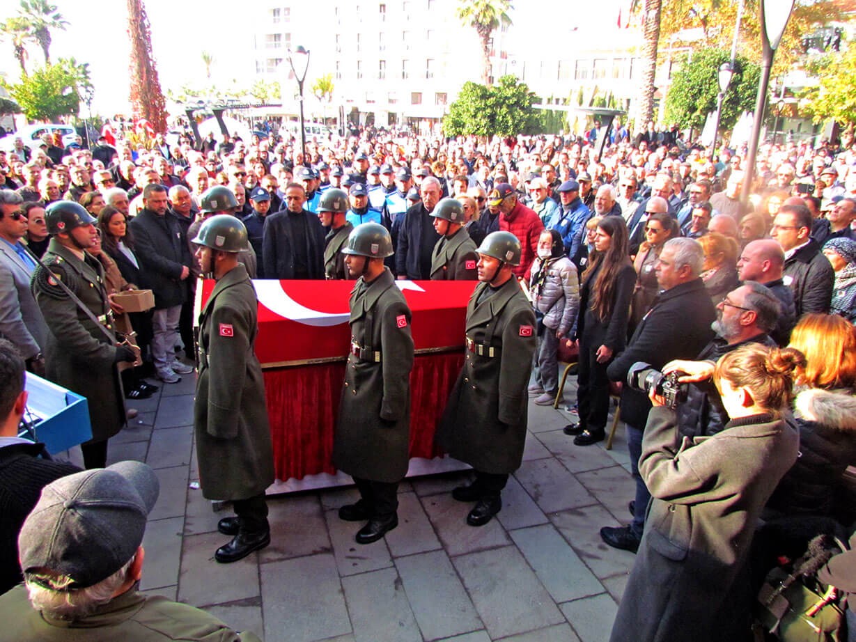   Ahmet Faik Tütüncüoğlu’na Çeşme’de Askeri Törenle Veda  