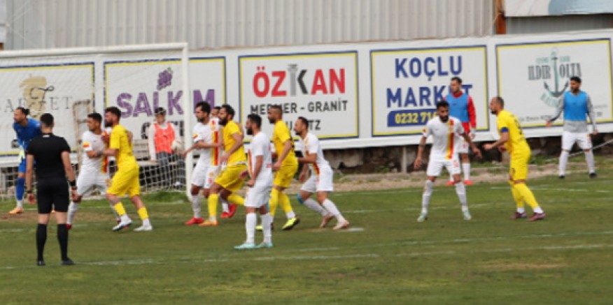 Alaçatıspor sahasında golsüz berabere