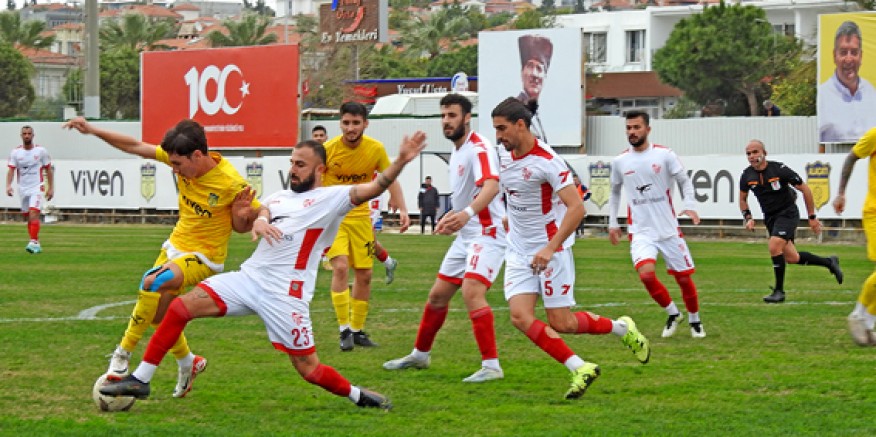 Alaçatıspor, yerel derbi öncesi moral kazandı