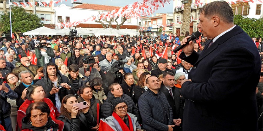 Başkan Tugay'dan Çeşme'ye yatırım sözü