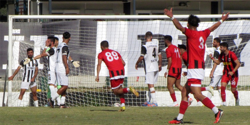 Çeşme Belediyespor sahasında 3-2 mağlup