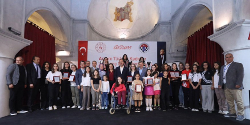 Çeşme'deki Arzum Türkiye Kadınlar Satranç Şampiyonası sona erdi