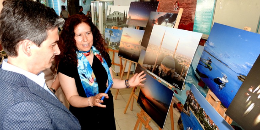 Çeşme Halk Eğitim Müdürlüğü yılsonu sergisi açıldı