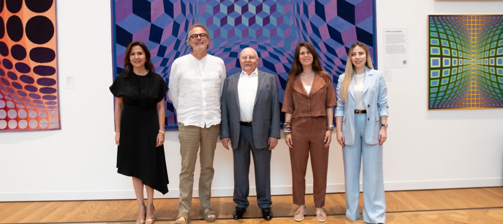 ÇEŞME’NİN İLK SANAT MERKEZİ ARKAS SANAT ALAÇATI İKİ FARKLI SERGİYLE AÇILDI