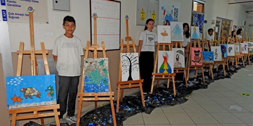 Çeşmeli öğrenciler atıkları sanat eserlerine dönüştürdüler