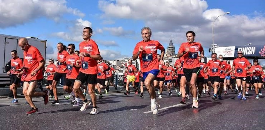 Çeşmeliler Cumhuriyet için koşacak!