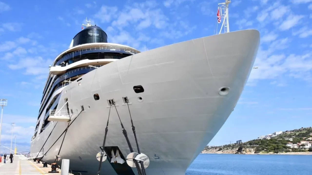 Çeşme’de kruvaziyer turizmine ilgi artıyor