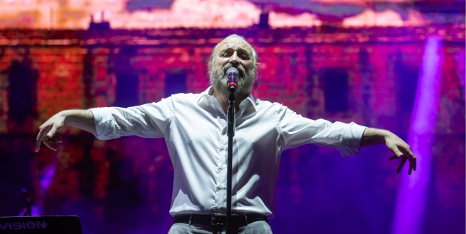 İzmir Enternasyonal Fuarı’nda müzik ve dans dolu gece