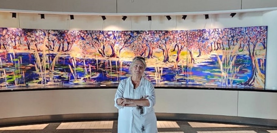 İzmirli sanatçı oğlu için sergi açtı