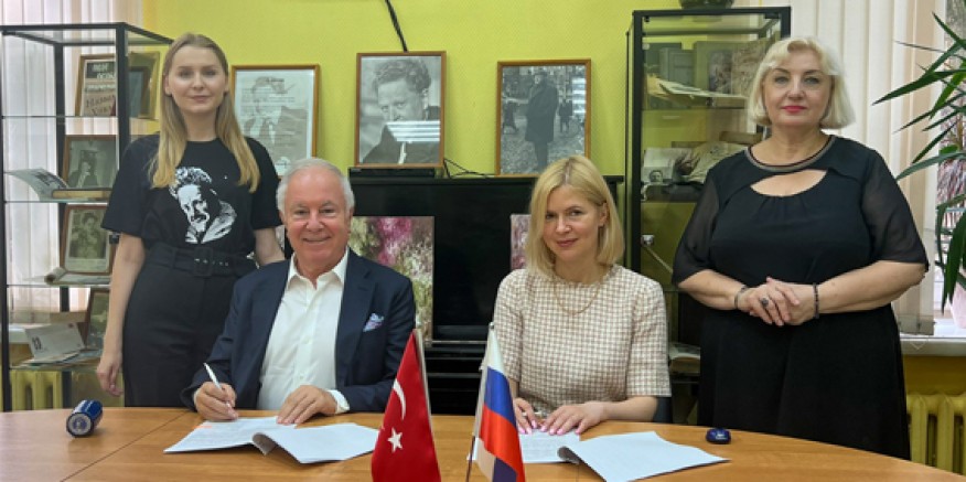 MOSKOVA'DA NAZIM HİKMET KÜLTÜR MERKEZİ İNŞA EDİLECEK