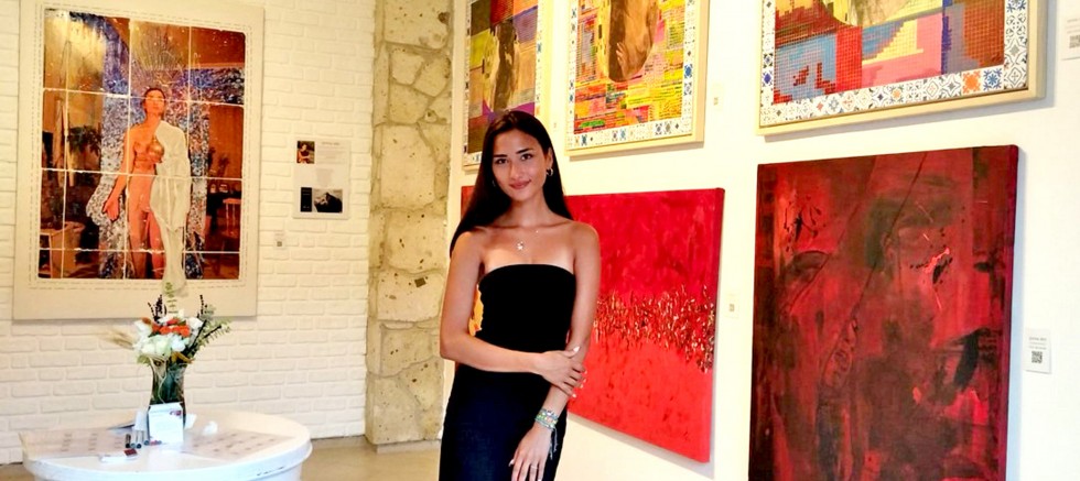 ŞEVVAL BIDI’NIN  “İYİ DE BEN KİMİM” SERGİSİNE YOĞUN  İLGİ